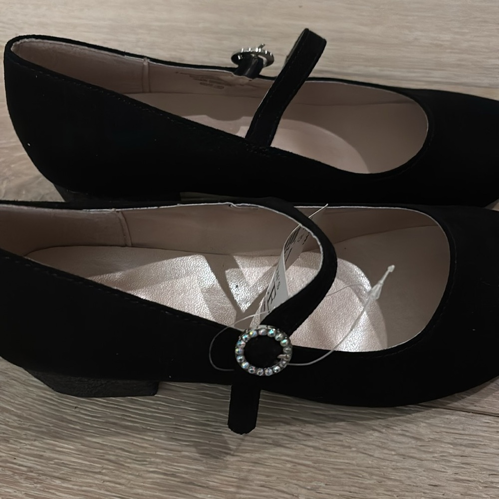 NWT Girls Dress Shoes w/sparkly heels